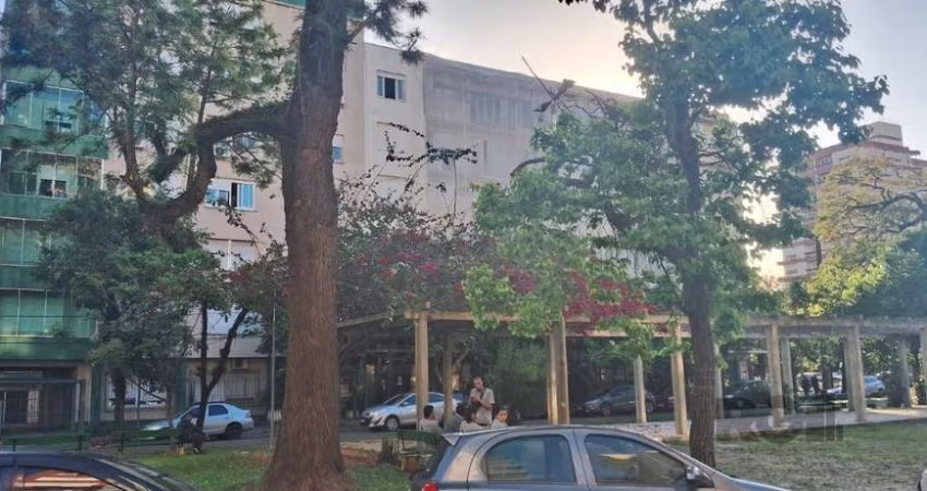 Apartamento 2 Dormitório(s) Bairro Farroupilha