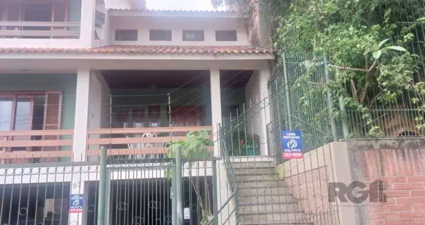 Casa com 3 quartos à venda na Rua Doutor Dias da Cruz, Medianeira, Porto Alegre