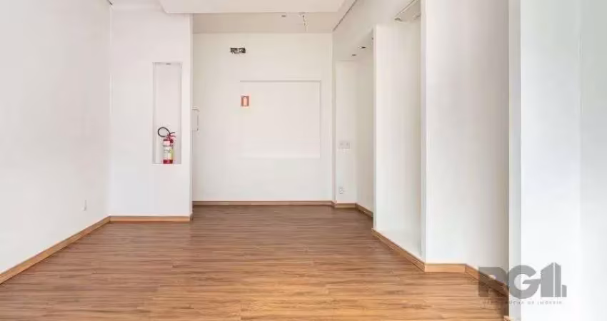 Ponto comercial para alugar na Avenida Wenceslau Escobar, 2320, Tristeza, Porto Alegre