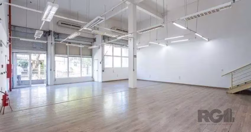 Ponto comercial para alugar na Avenida Protásio Alves, 2971, Rio Branco, Porto Alegre