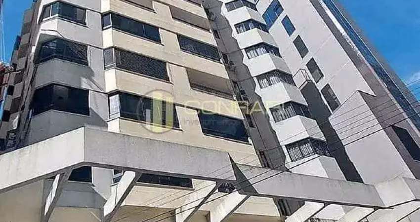 Apartamento mobiliado no coração da Meia Praia