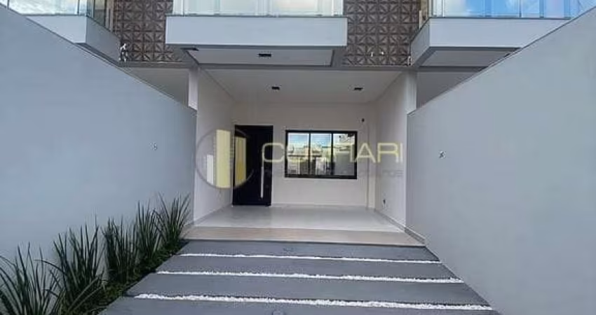 Sobrado 03 Dorm e 2 Vagas, no Morretes!