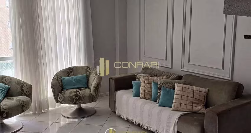 Duplex mobiliado na Meia praia