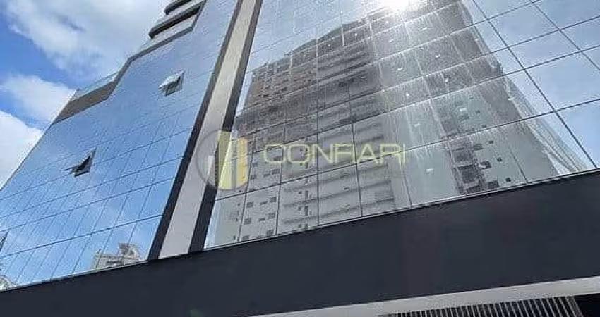3 Suítes e 2 Vagas no Centro