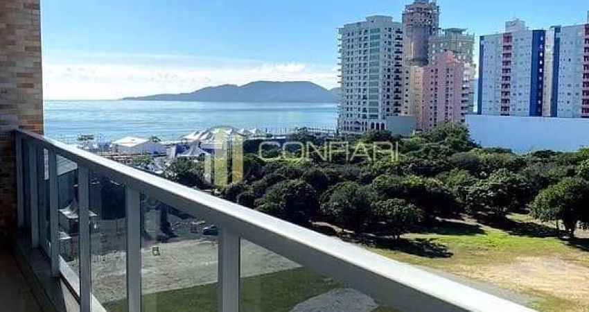 Apto 03 Suites e 3 Vagas, na Meia Praia