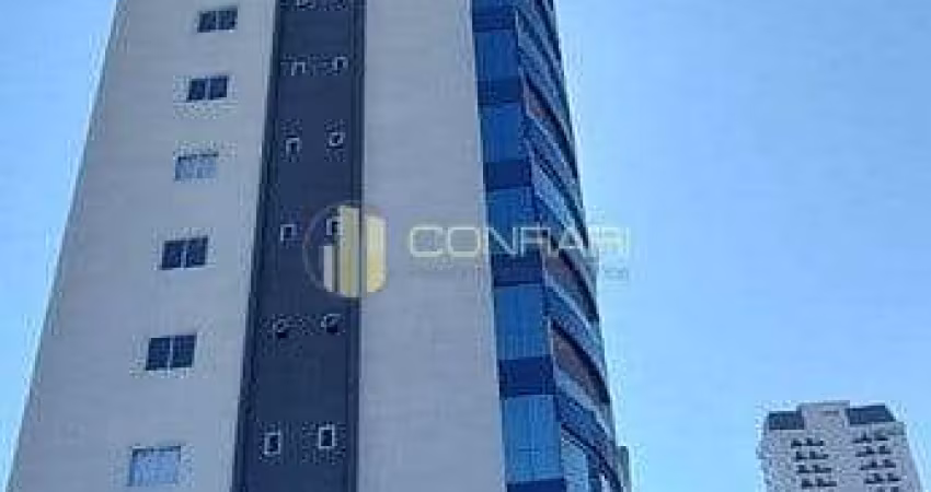 03 SUÍTES + 03 VAGAS PRIVATIVAS