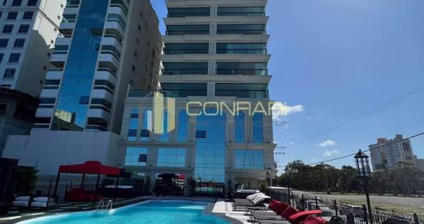 Apartamento de alto padrão frente mar