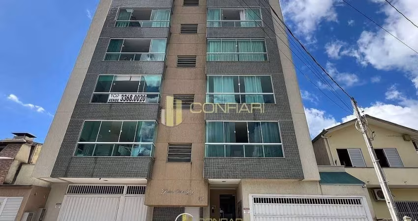 Apartamento mobiliado no coração da Meia Praia