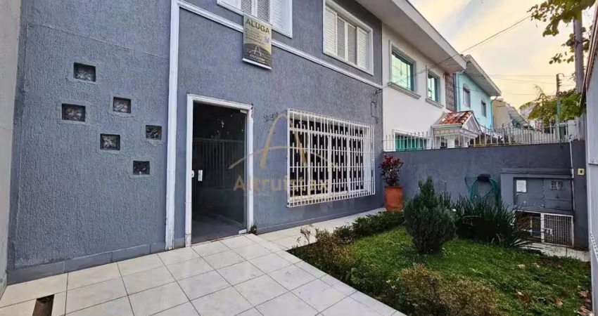 Casa com 3 quartos para alugar na Rua Dimitri Sensaud de Lavoud, Vila Campesina, Osasco