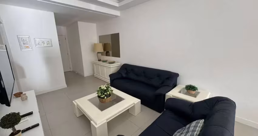 Apartamento à venda com 3 suítes no centro de bombinhas