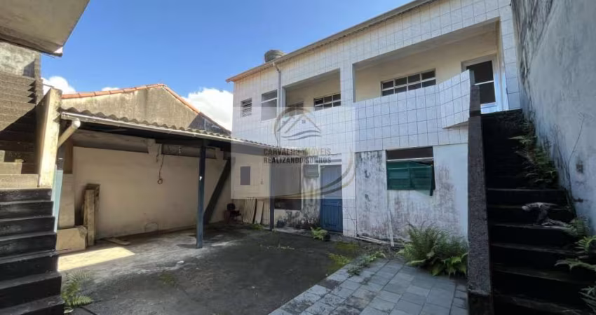 SOBRADO COM PONTO COMERCIAL PRÓXIMO AO CENTRO PARA VENDA EM ITANHAÉM!