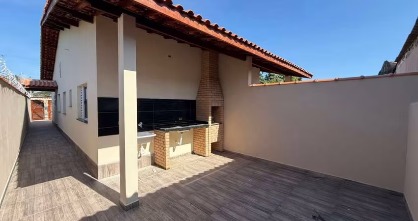 CASA GEMINADA LADO PISTA EM BAIRRO RESIDENCIAL EM ITANHAÉM!