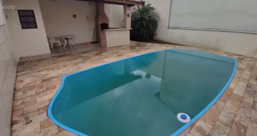 Super oportunidade!!! linda casa isolada com piscina 300mts da praia para venda em itanhaém!!