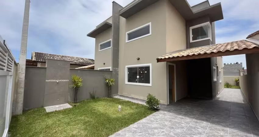 Linda casa lado praia com piscina 650 metros do mar em itanhaém!!