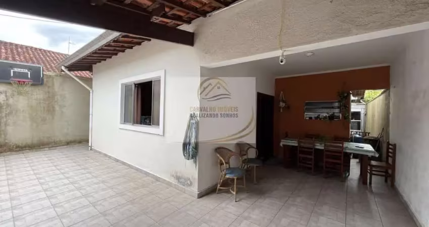 Casa usada em excelente localização para venda em itanhaém!!