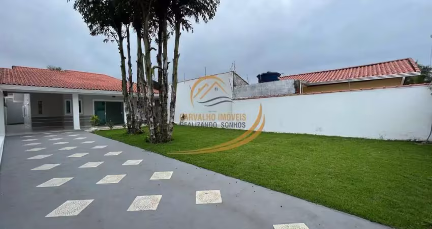 Casa alto padrão ótima localização pertinho do mar com 03 dormitórios em itanhaém!