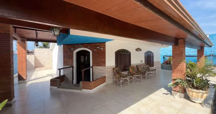Casa isolada usada mobiliada para venda lado praia em itanhaém!