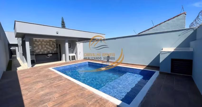 Linda casa com piscina e terreno grande lado praia em itanhaém!!