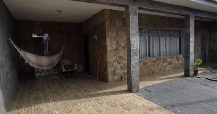 Casa isolada lado praia próximo ao mar para venda em itanhaém!