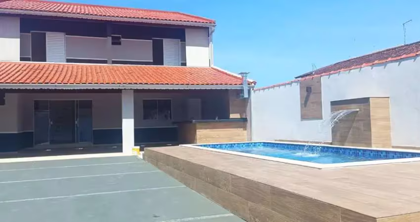 Sobrado lado praia com piscina e churrasqueira em itanhaém!!