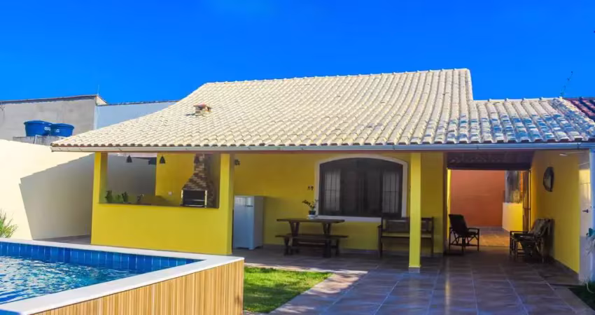 Linda casa isolada com piscina grande e churrasqueira para venda em itanhaém!!