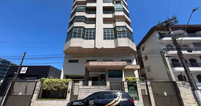Apartamento no centro de mongaguá com varanda gourmet e vista para o mar!!
