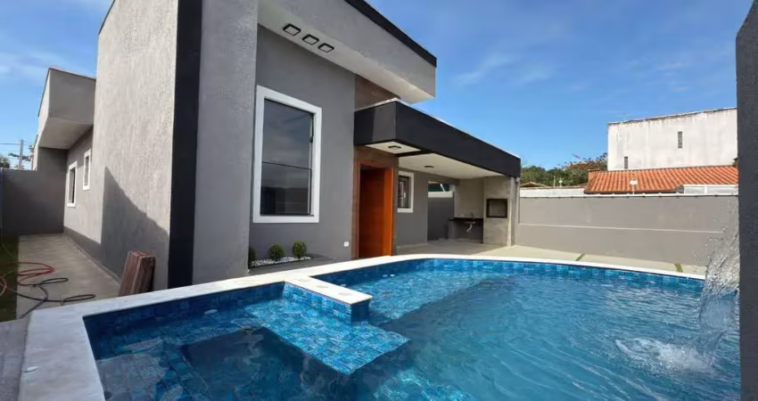 Casa lado praia 600mts do mar com piscina e churrasqueira para venda em itanhaém!