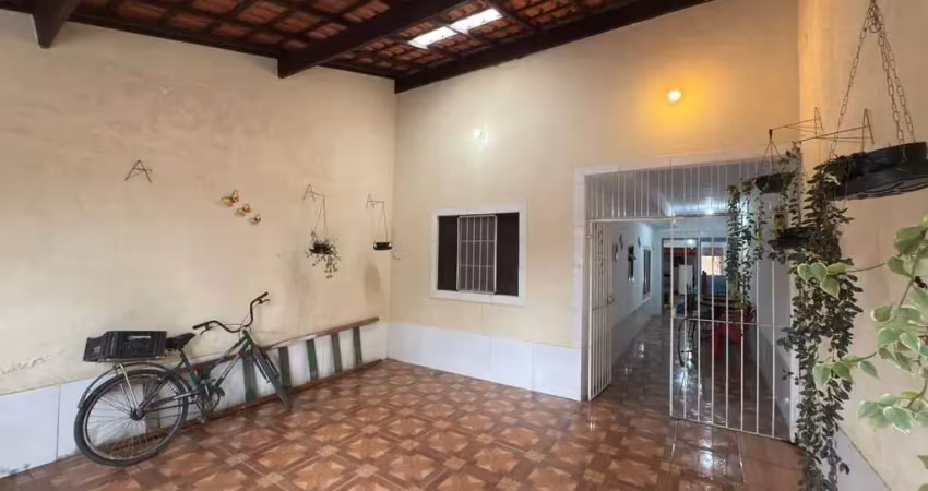 Casa usada mobiliado em bairro residencial para venda em itanhaém!!