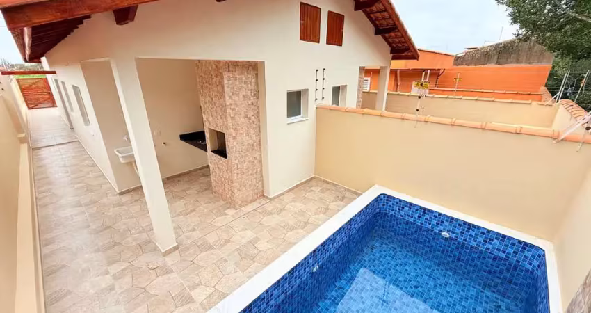 Casa geminada lado praia com piscina e churrasqueira para venda em itanhaém!!