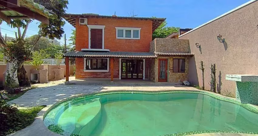 Sobrado com 3 dormitórios para alugar, 454 m² por r$ 8.000,00/mês - jardim guaiuba - guarujá/sp