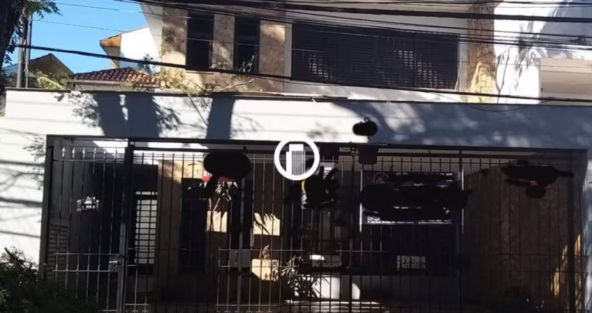 Casa para Venda - 240m², 3 dormitórios, sendo 1 suites, 2 vagas - Vila Clementino