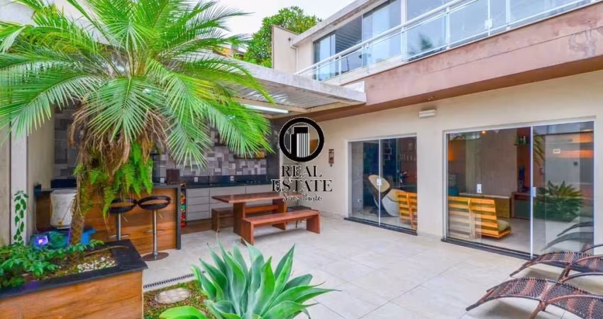 Casa para Venda - 259m², 3 dormitórios, sendo 3 suites, 5 vagas - Vila Mariana