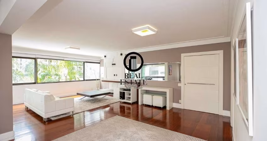 Apartamento para Venda - 162m², 3 dormitórios, sendo 3 suites, 3 vagas - Moema