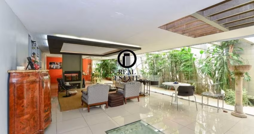 Casa para Venda - 367m², 3 dormitórios, sendo 1 suites, 4 vagas - Brooklin Paulista
