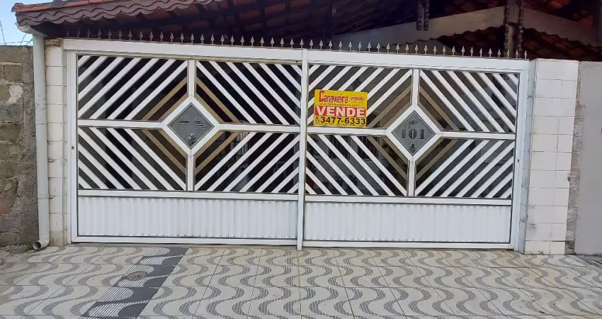 Casa 2 dormitórios sendo 1 suíte a 100 metros do mar na vila caiçara-praia grande-sp