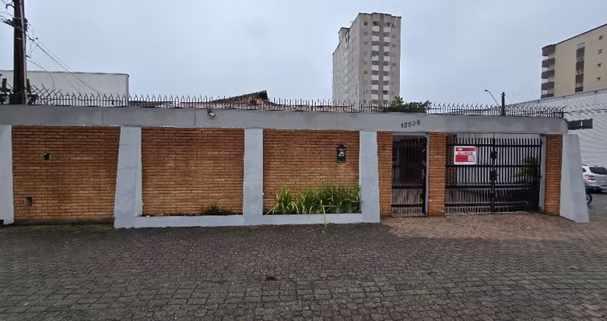 Casa para Locação na Av. Presidente Kennedy – Vila Caiçara | Uso Residencial ou Comercial