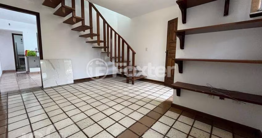 Casa com 2 quartos à venda na Rua Tenente Azevedo, 264, Cambuci, São Paulo