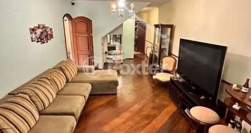 Casa com 3 quartos à venda na Rua Professor Pádua Fleuri, 131, Vila Irmãos Arnoni, São Paulo