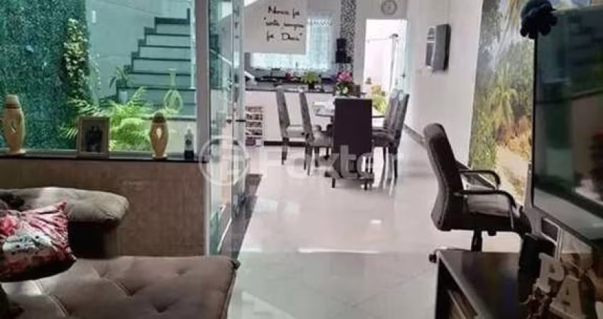 Casa com 4 quartos à venda na Rua Antônio Fregonesi, 11, Nova Petrópolis, São Bernardo do Campo