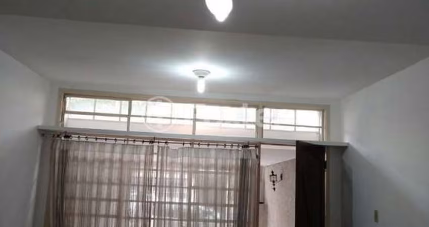 Casa com 2 quartos à venda na Rua Tapes, 185, Jardim Aeroporto, São Paulo