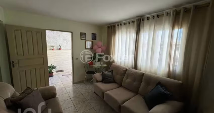 Casa com 3 quartos à venda na Rua Maria do Carmo, 11, Vila Calu, São Paulo