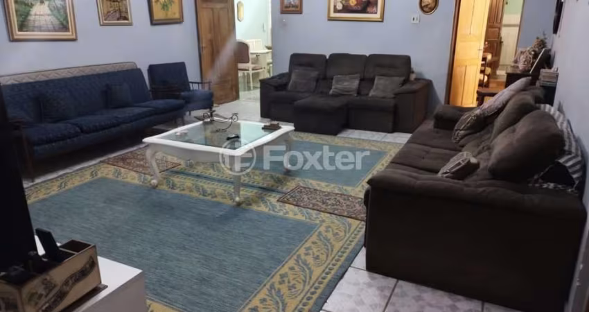 Casa em condomínio fechado com 4 quartos à venda na Rua das Laranjeiras, 56, Chácara dos Lagos, Carapicuíba