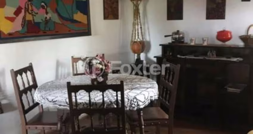 Casa com 3 quartos à venda na Rua Costa Rica, 637, Chácara Tropical (Caucaia do Alto), Cotia