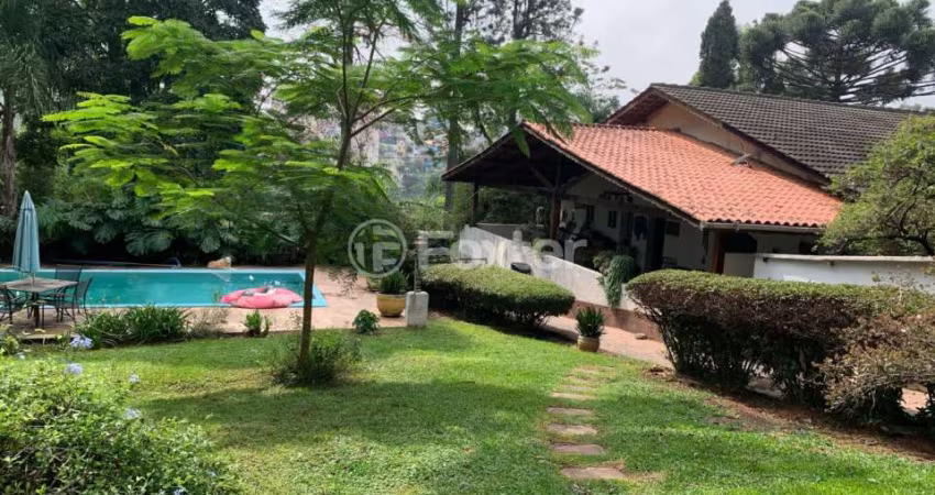 Casa com 3 quartos à venda na Rua Serra dos Itatins, 10, Três Montanhas, Osasco