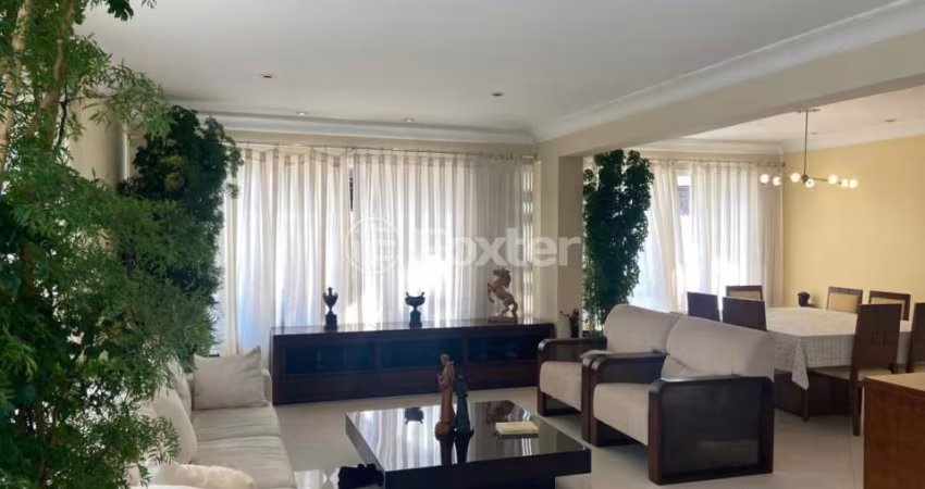 Casa com 3 quartos à venda na Rua Bernardino de Campos, 925, Campo Belo, São Paulo