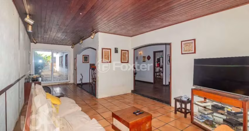 Casa com 3 quartos à venda na Rua Guaraiúva, 904, Cidade Monções, São Paulo