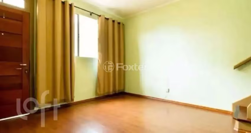 Casa com 2 quartos à venda na Rua Paulo Orozimbo, 45, Cambuci, São Paulo