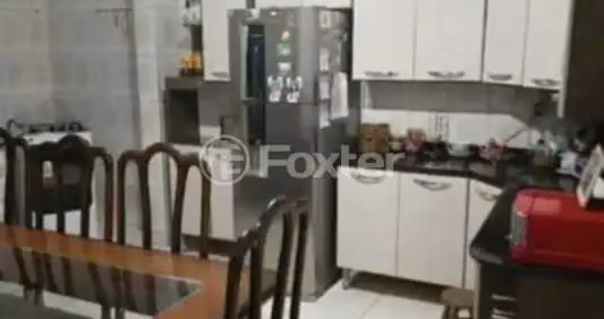 Casa com 2 quartos à venda na Rua Romão Freire, 5, Vila Nilo, São Paulo