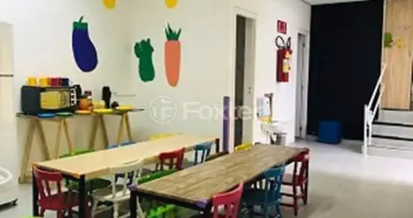 Prédio à venda na Rua José Neves, 549, Vila São Paulo, São Paulo