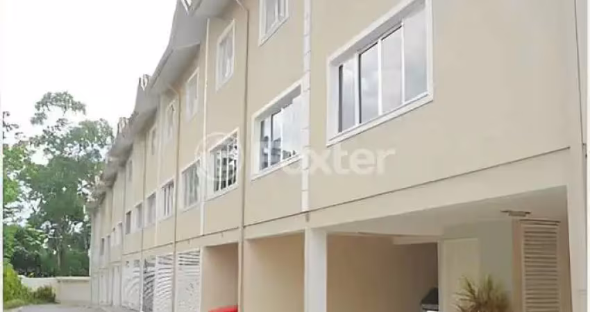 Casa em condomínio fechado com 3 quartos à venda na Avenida Diogo de Azevedo, 320, Vila Antônio, São Paulo